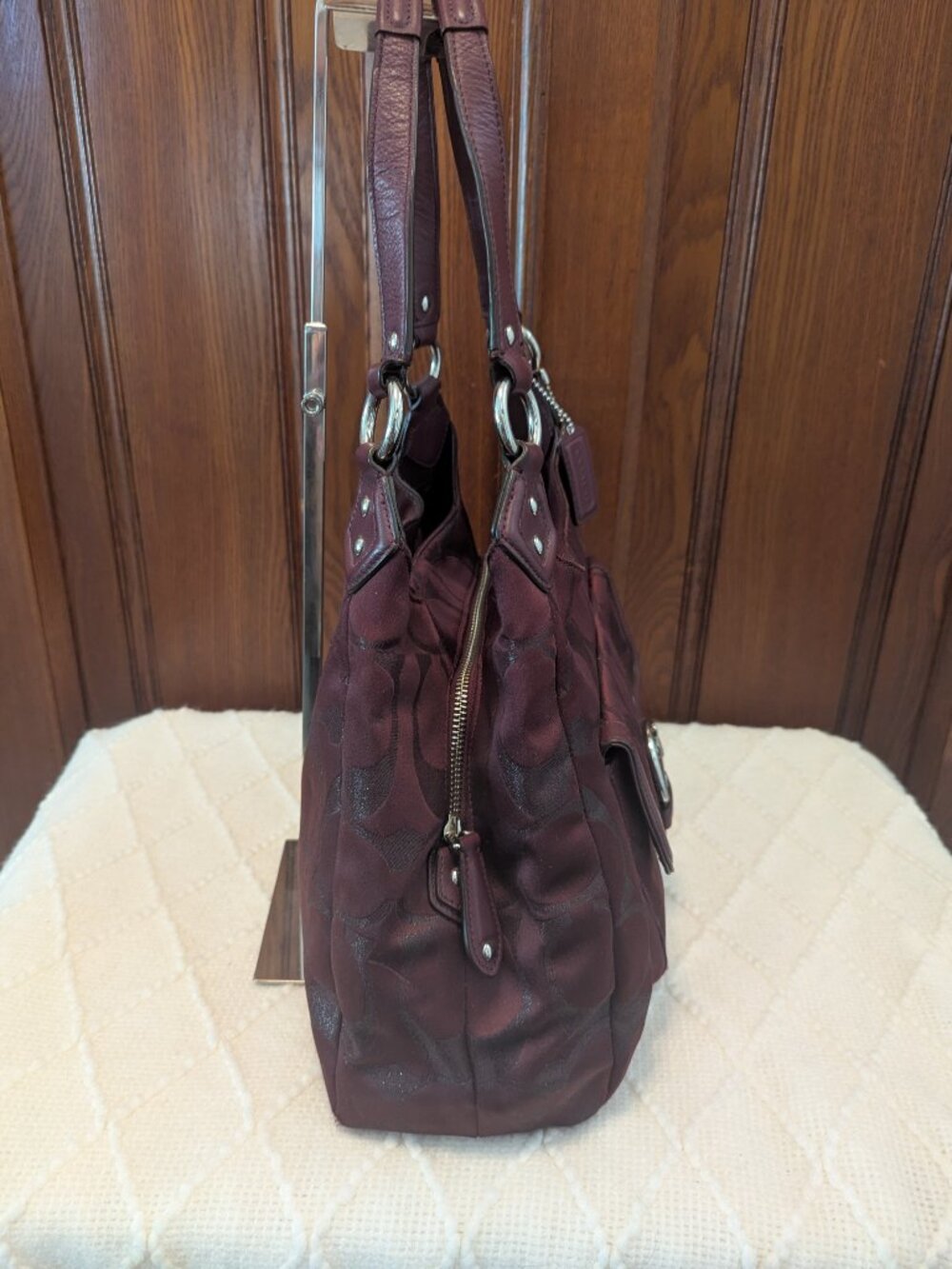 Coach Campbell F26245 Burgundy Signature Metallic Hobo Bag Burgundy - Picture 5 of 14